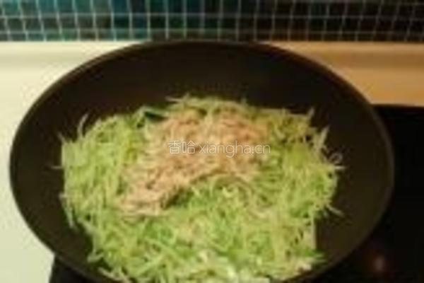萝卜丝炒虾皮的做法图解5