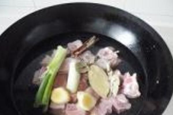 糖醋排骨的做法图解3