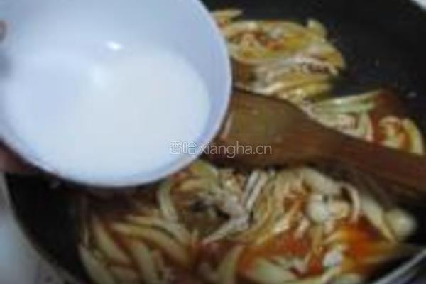 鲜菇肉丝茄汁面的做法图解11