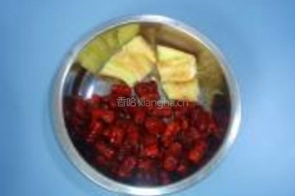 花胶红枣炖鸡的做法图解4