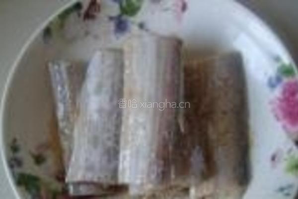酥炸带鱼的做法图解3