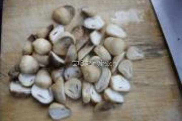 红白豆腐溜草菇的做法图解4