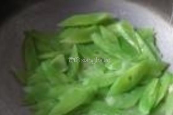 蛤蜊炒莴笋的做法图解5