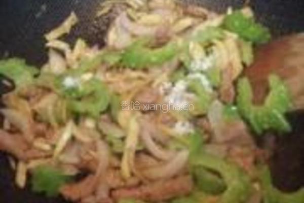 黑椒苦瓜牛柳的做法图解13
