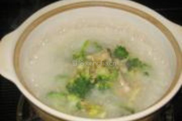 西兰花蛤蜊粥的做法图解6