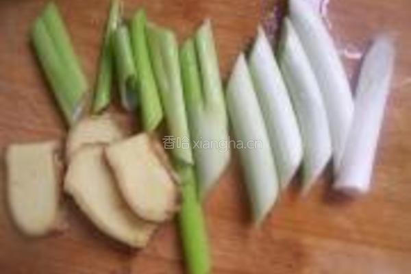 骨头玉米汤的做法图解2