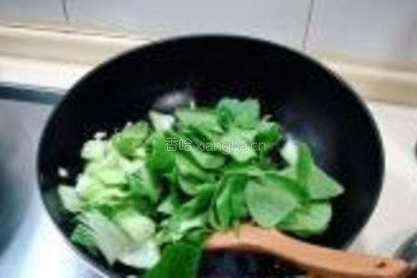 木耳鸡蛋炒油菜的做法图解3