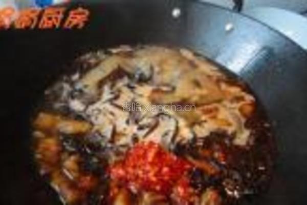 干蕨菜炖肉的做法图解8