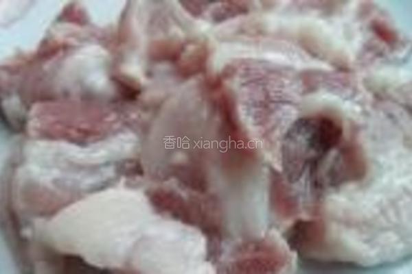 香煎米粉五花肉的做法图解1