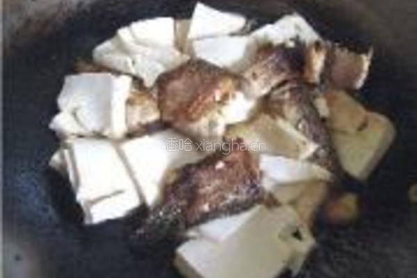 乌鱼炖豆腐的做法图解7