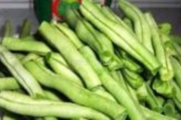 香辣干煸扁豆的做法图解1