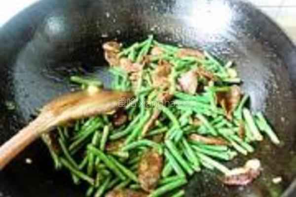 豆角炒香肠的做法图解9