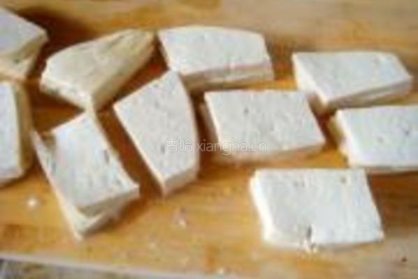鱼香豆腐的做法图解2