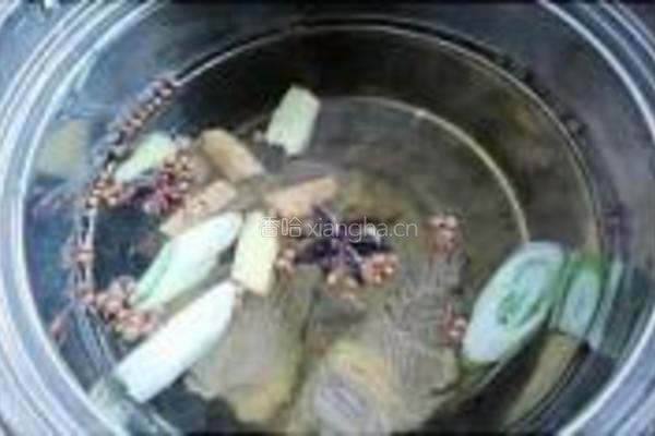 家常牛肉汤的做法图解2
