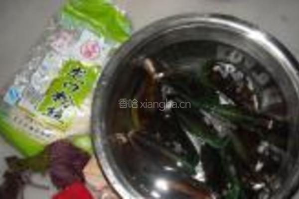 粉丝蒜蓉蒸青口的做法图解1