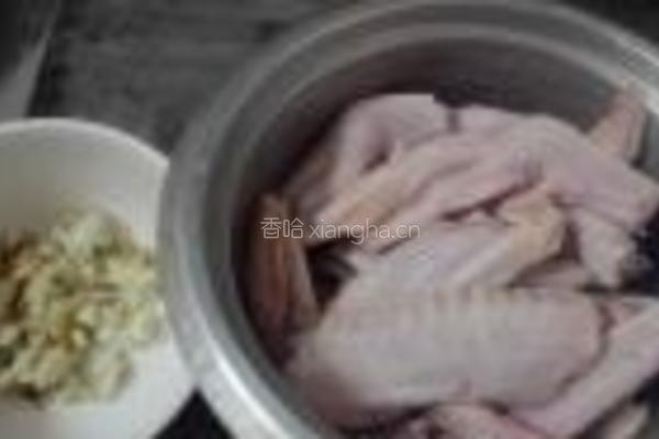 沙姜焖鸭掌鸭翅的做法图解1