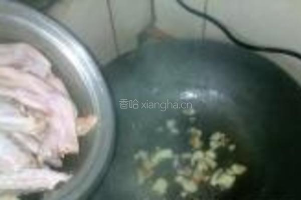 沙姜焖鸭掌鸭翅的做法图解3