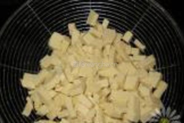 香菜豆干炒花生的做法图解4
