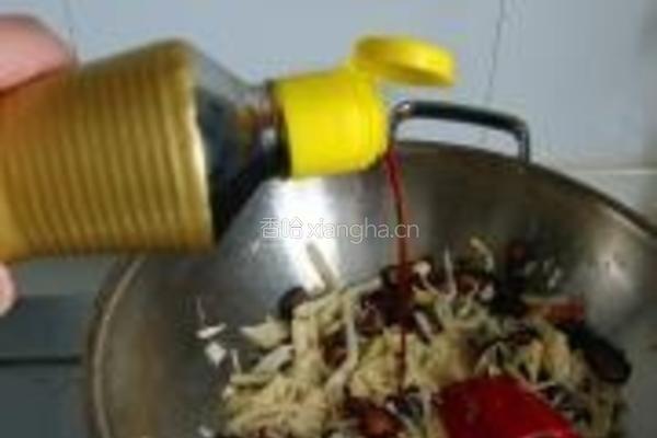 广西酸笋炒酱油肉的做法图解12