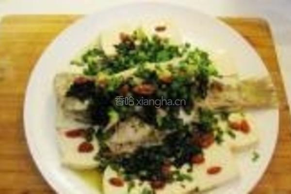 橄榄菜蒸鲈鱼的做法图解8