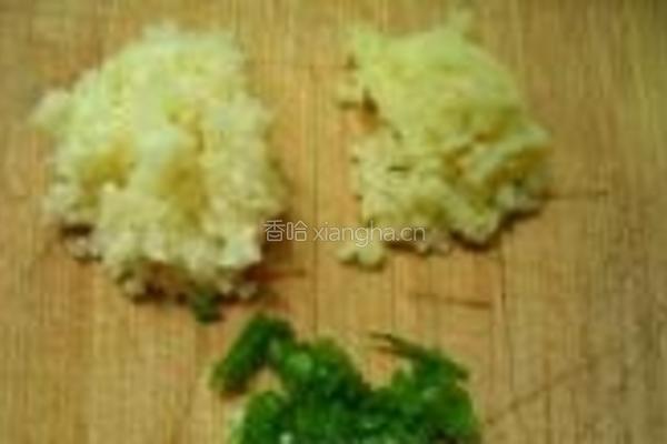 手剥小龙虾的做法图解3