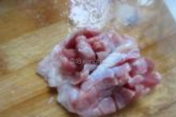 洋葱鸡胗花的做法图解1