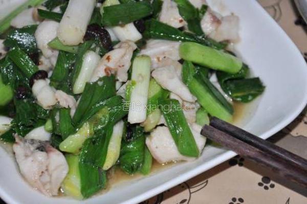 大蒜炒黑鱼片