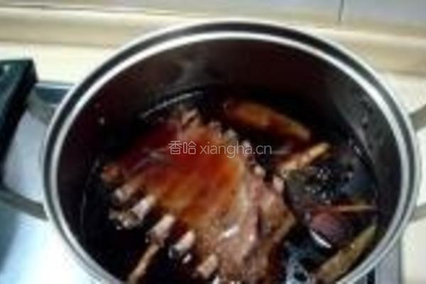 京味儿烧羊排的做法图解6