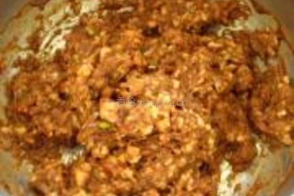 槐花猪肉水饺的做法图解3