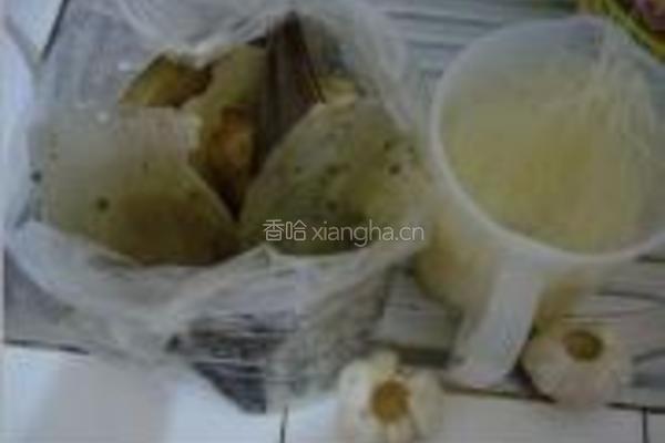剁椒粉丝蒸带子的做法图解1