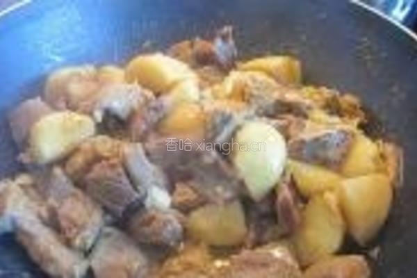 咖喱牛腩焖土豆的做法图解10
