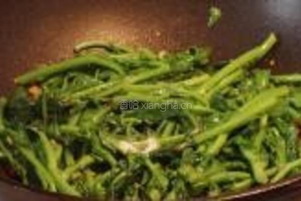 炝炒白油菜尖的做法图解5