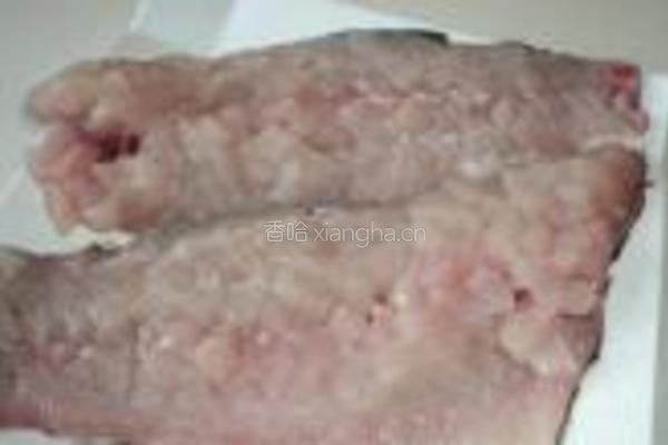 糖醋松鼠鱼的做法图解3