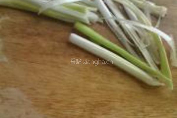干锅黑鱼的做法图解1