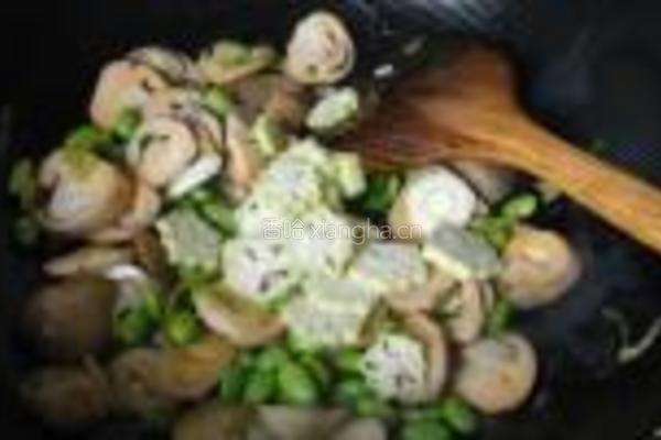 虾油草菇炒毛豆的做法图解9