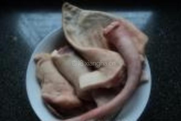 幸福猪头肉的做法图解1