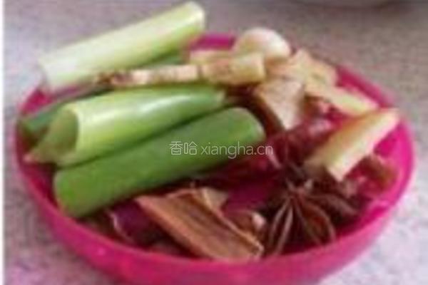 芋头炖肉的做法图解2