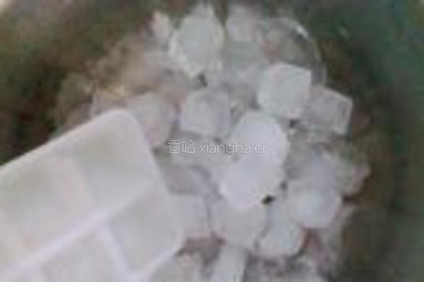 水晶咕咾肉的做法图解3