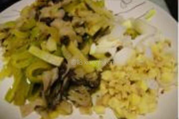 酸菜鸭血粉丝煲的做法图解2