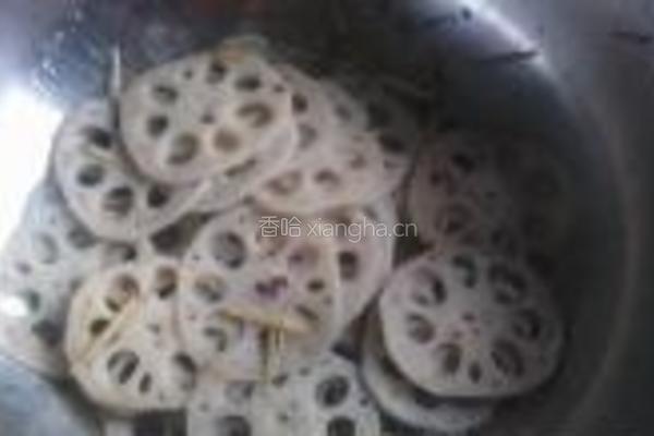 糖醋藕片的做法图解5