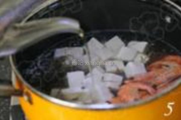 紫晶藻鲜虾豆腐汤的做法图解5