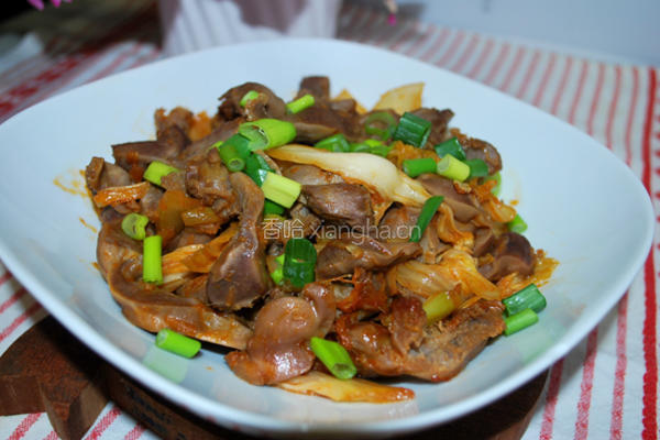 辣白菜炒鸡胗