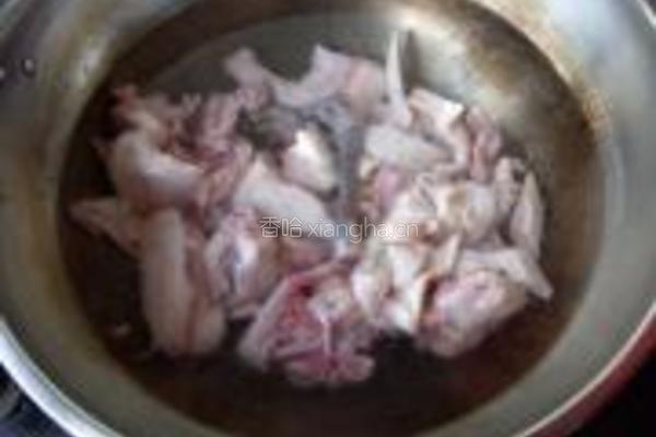 鲜菇土鸡煲的做法图解3
