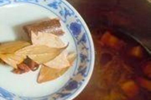 红烧肉炖土豆的做法图解12