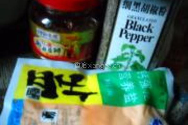 豆瓣腐竹鱿鱼丝的做法图解2
