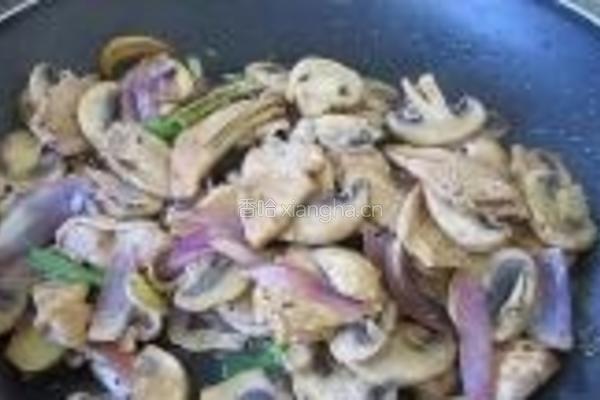 黑椒鸡肉片炒蘑菇的做法图解11