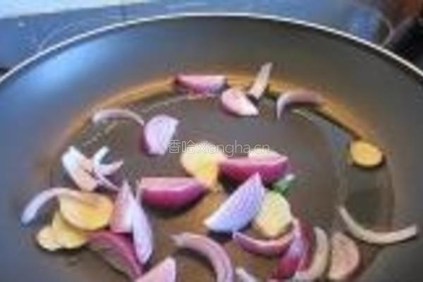 黑椒鸡肉片炒蘑菇的做法图解4