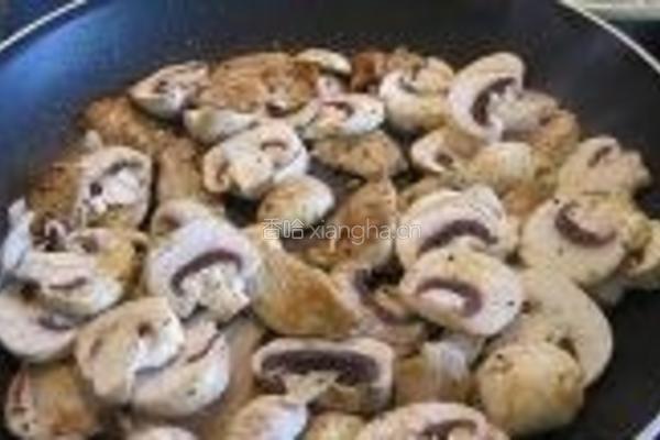 黑椒鸡肉片炒蘑菇的做法图解8