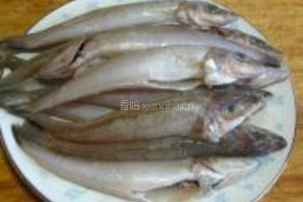 干煎沙丁鱼的做法图解1