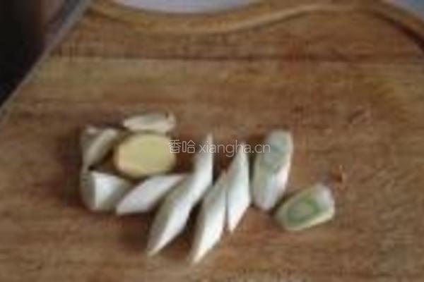 荷叶饼夹梅菜烧肉的做法图解3